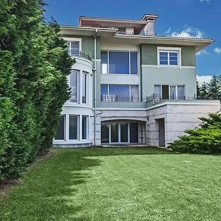 Villa Sultan *